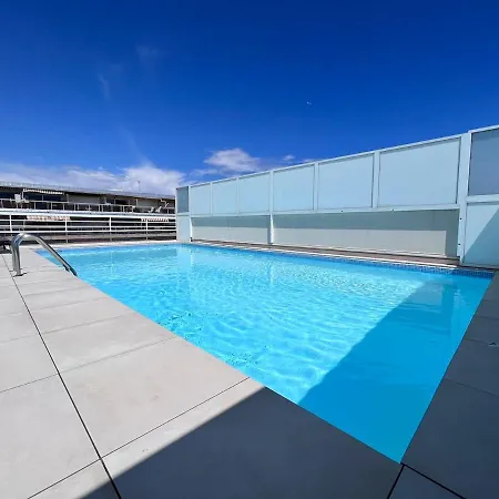 Family, 4 Pers, Parking, Piscine アパート アンティーブ