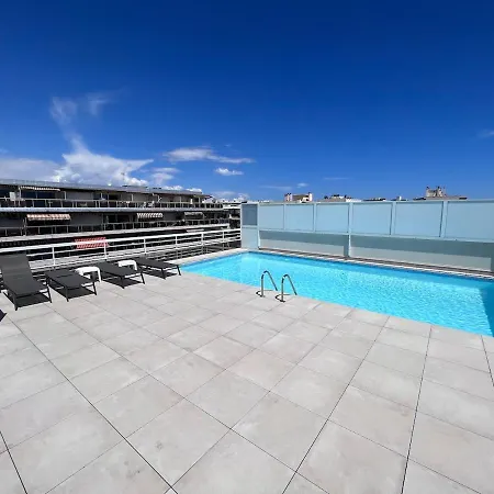 Family, 4 Pers, Parking, Piscine Lejlighed *