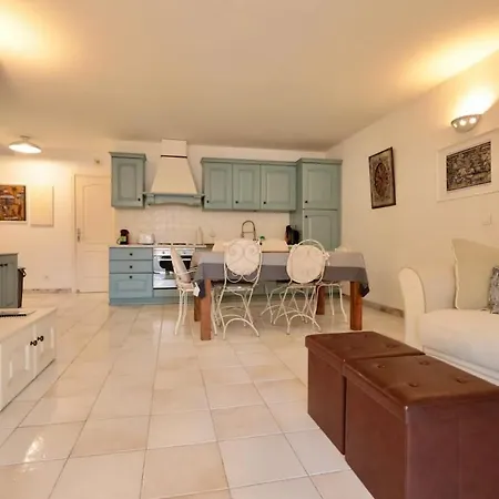 Family, 4 Pers, Parking, Piscine * Antibes